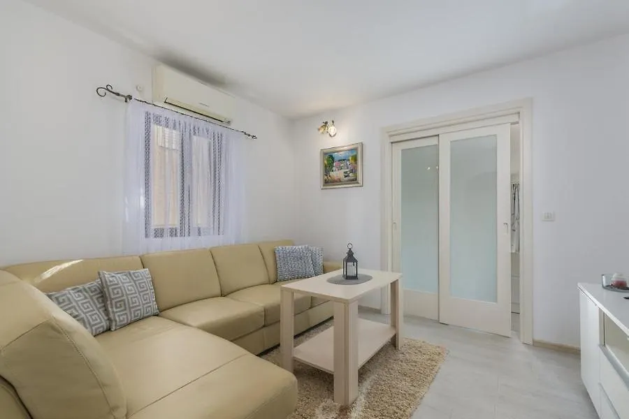 Meressa Leonardo Apartment Novigrad Istria 0*,  Kroatien