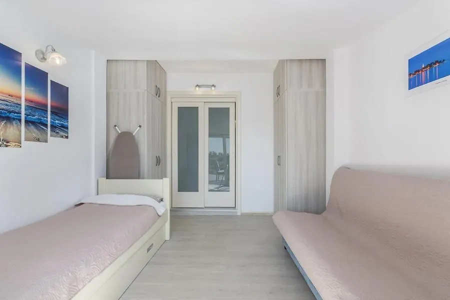 Meressa Leonardo Apartment Novigrad Istria
