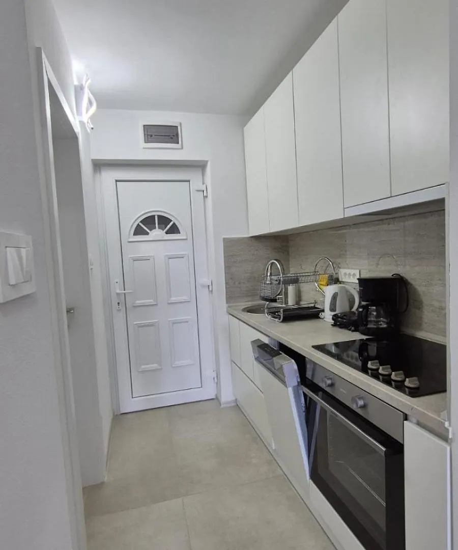 Meressa Leonardo Apartment Novigrad Istria